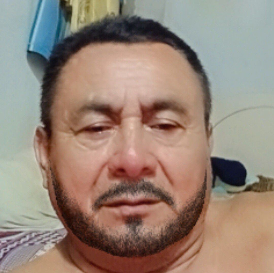 <em>Roberto V.</em>